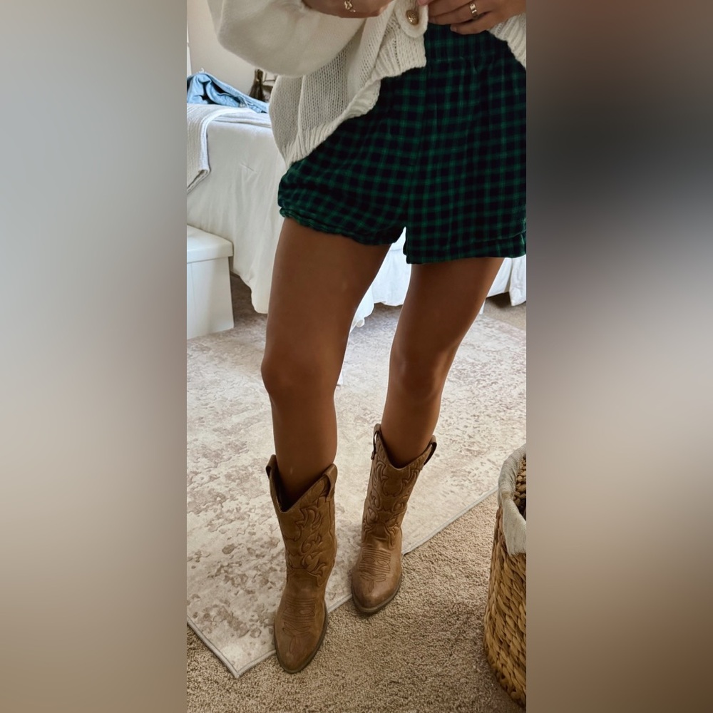 Vintage + Distressed Women’s Cowboy Boots